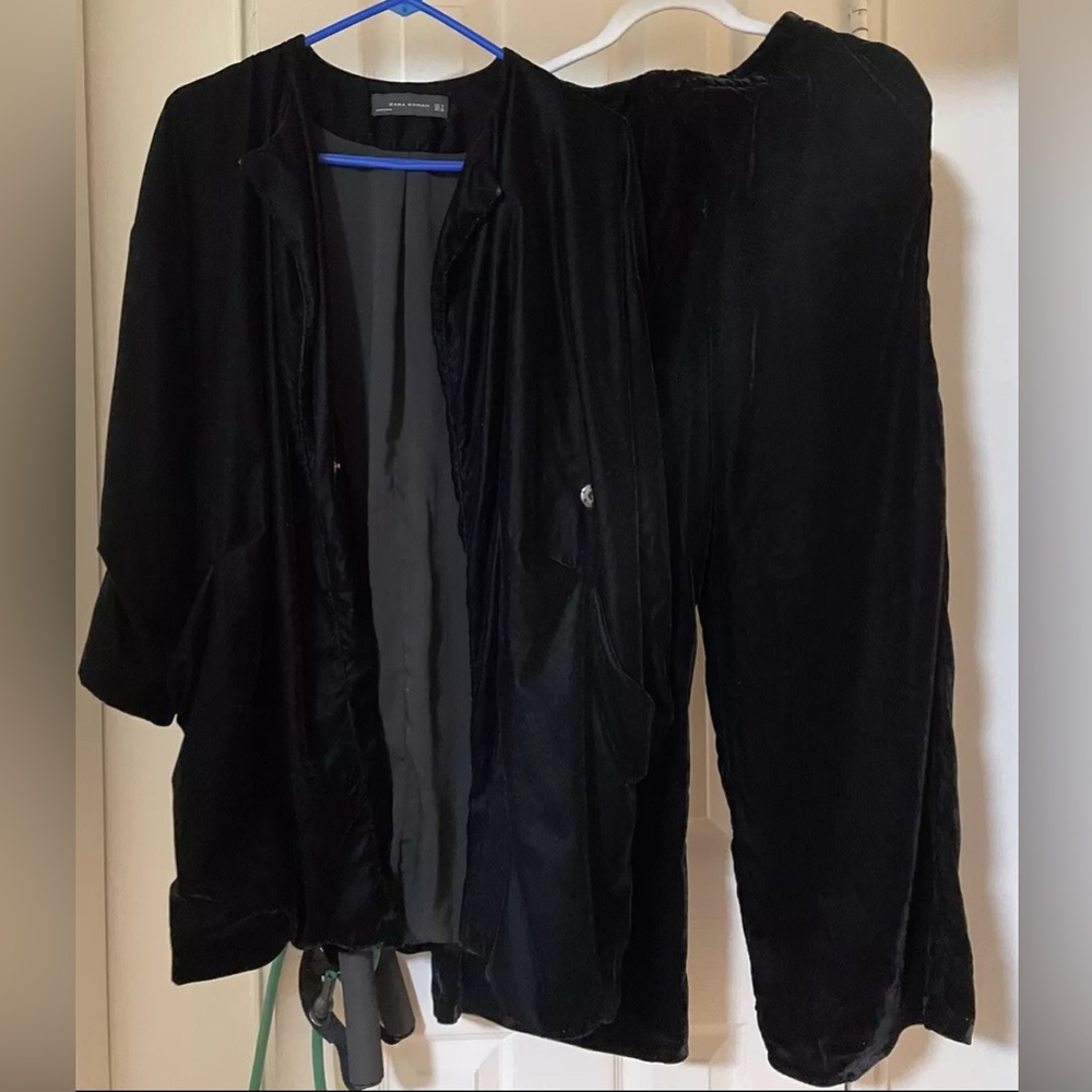 Zara Woman Black Velvet 2 Piece Suit Set Kimono Jacket And Culotte Pant XS Small